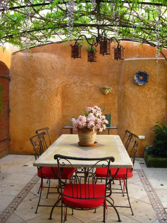 Le Clos Du Rempart 5* Avignon