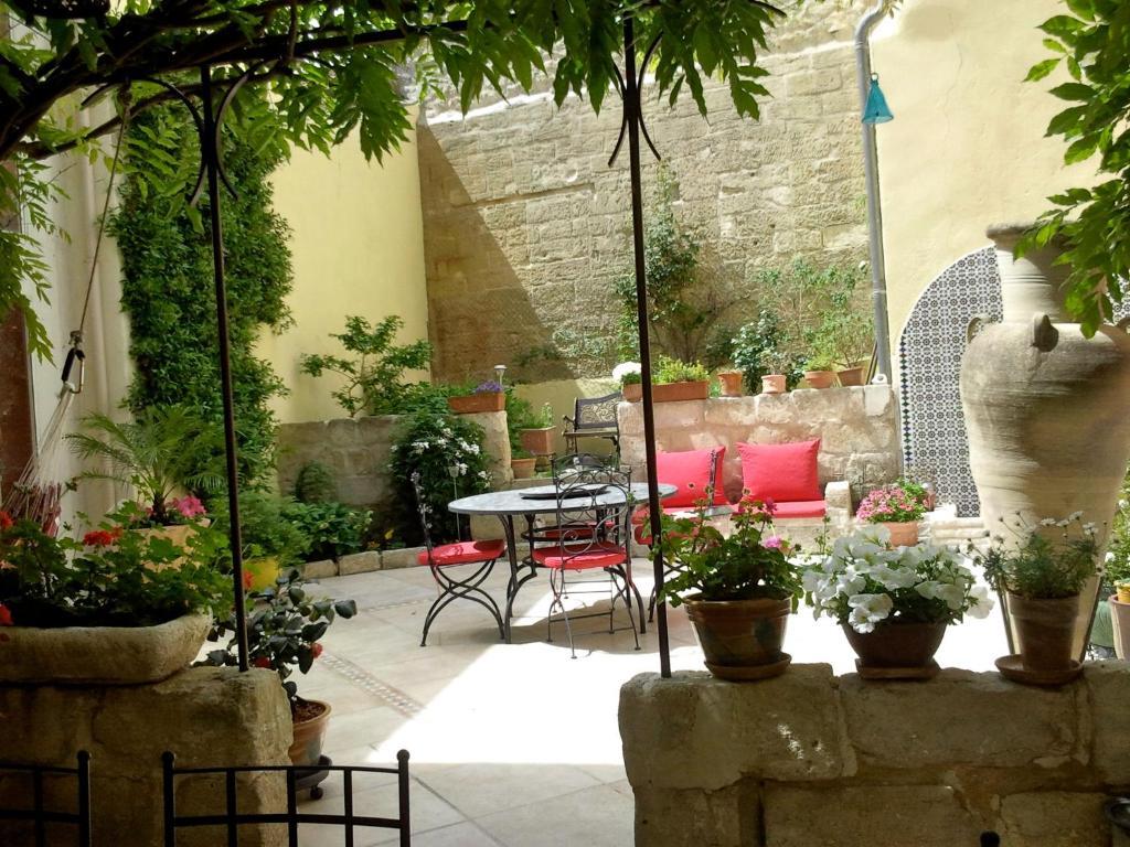 Bed & Breakfast Le Clos Du Rempart Avignon